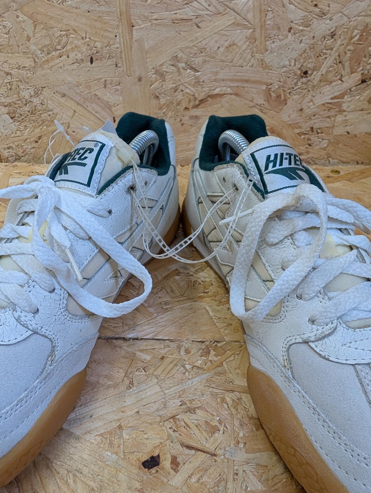 Hi-Tec Squash Classic Indoor Court Shoes Size 9 UK 43 EU Cream Green Suede Lace