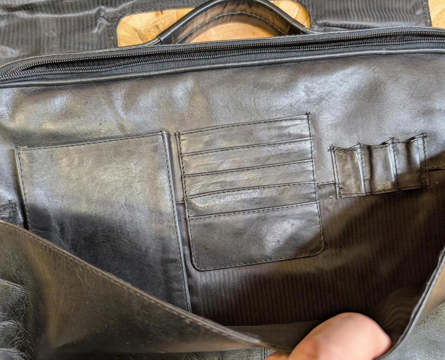 Quality Leather Black 15.5" Messenger Bag Medium Briefcase Satchel Book StraP