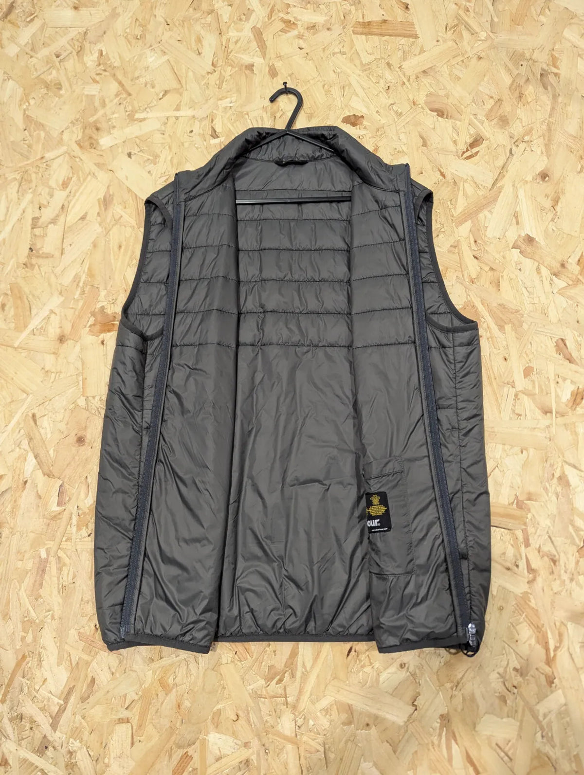 Barbour Gilet Vest Mens Large Charcoal Quilted Puffer Body Warmer Lightweight