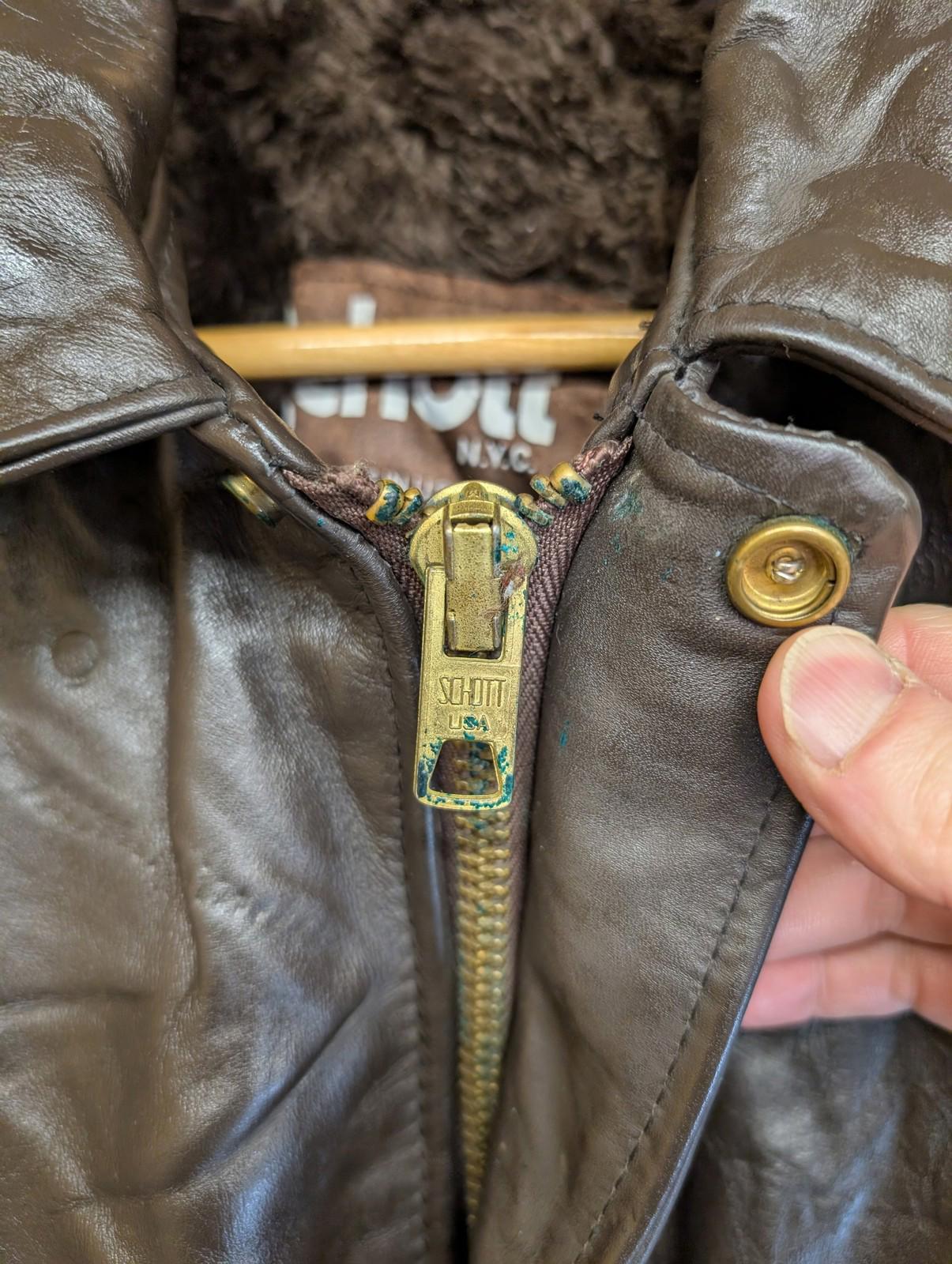 Schott 684 Leather Bomber Jacket Men Large 42 NYC Faux Lined Brown Vintage 90s