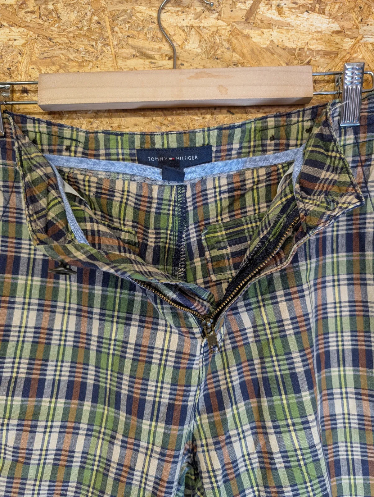 Vintage Tommy Hilfiger Chino Shorts Mens W31 Checked Cotton Plaid Zip Fly 90s
