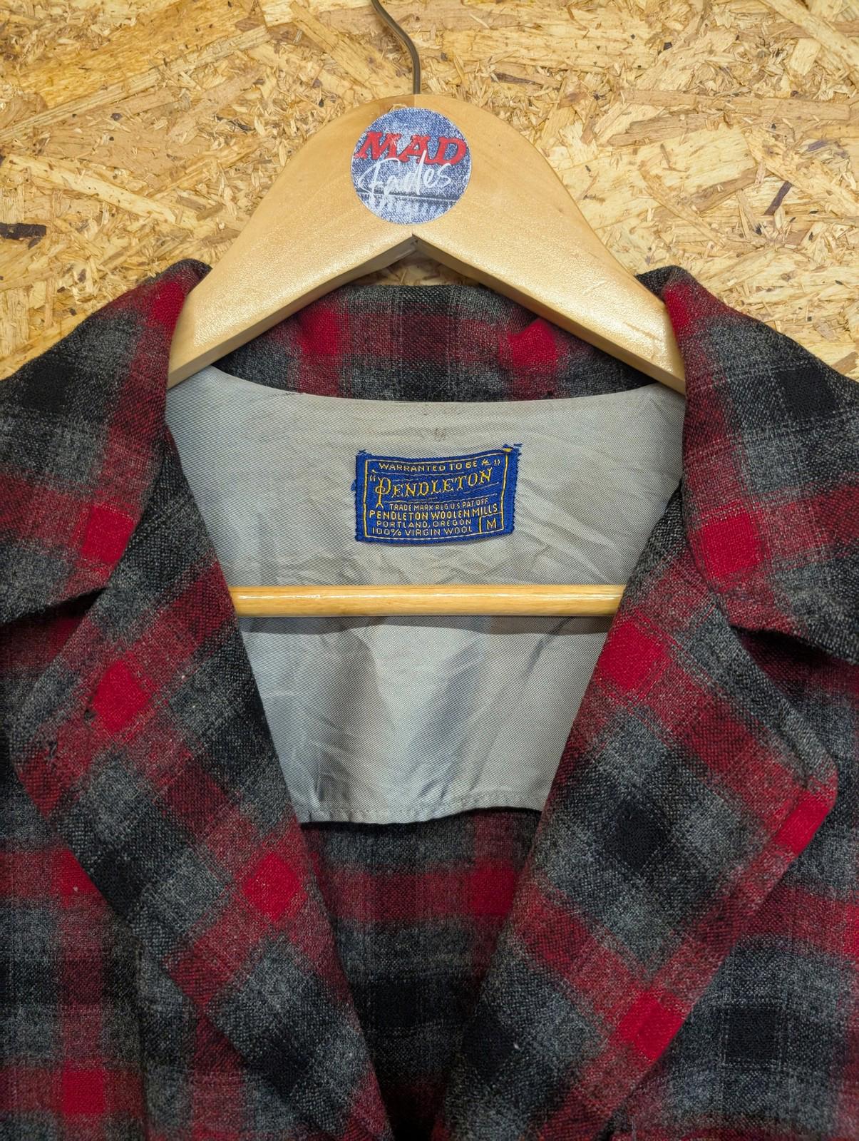 Pendleton Wool Chore Jacket Medium Men Plaid Vintage Red Grey Checked USA Made