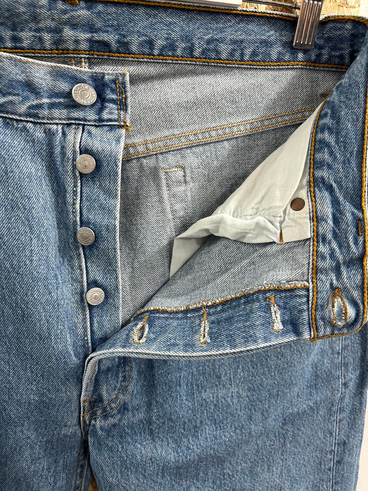 Levis 501 Jeans W36 L26 Made in USA Vintage 90s Mid Wash Blue Denim