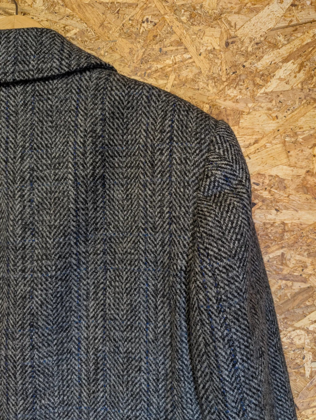 Vintage Tweed Overcoat Large Grey Blue Wool Herringbone Button Up Diamond 70s