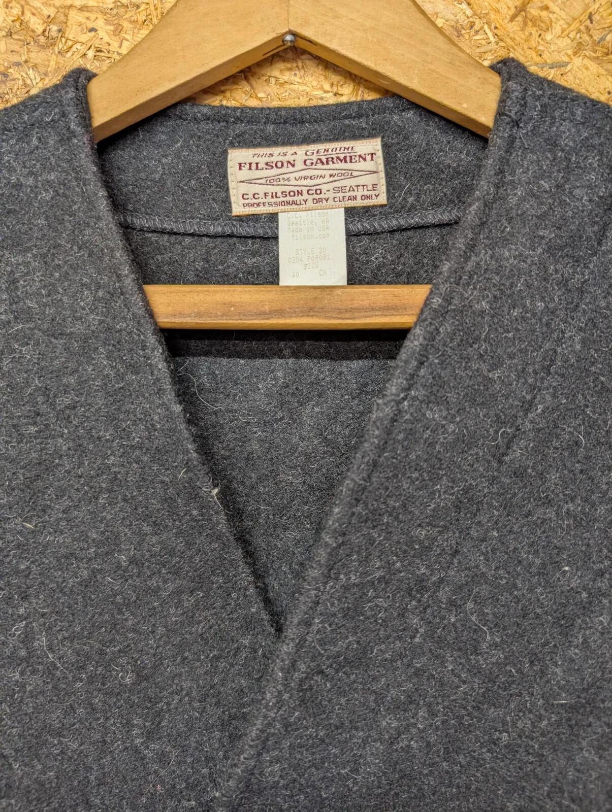 Filson Mackinaw Wool Vest Mens Medium 40 Charcoal Grey Black USA Button Gilet