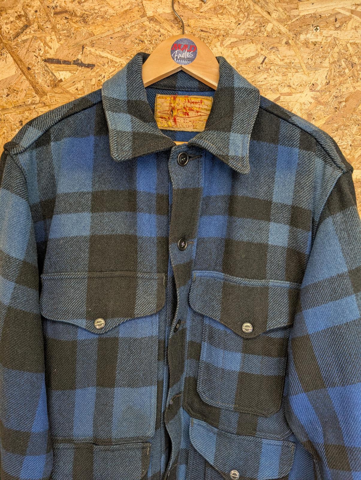 Filson Mackinaw Wool Cruiser Mens 42 Large Jacket Made In USA Vintage Enamel