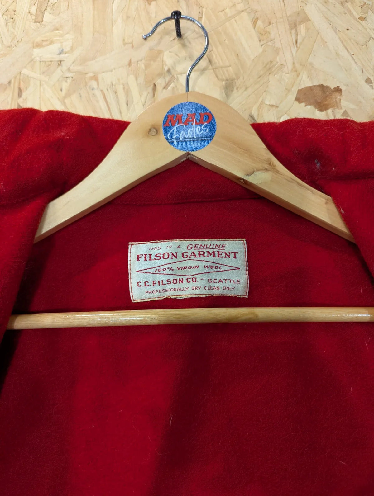 Filson Mackinaw Cruiser Jacket Mens Small Crimson Red Virgin Wool USA Vintage