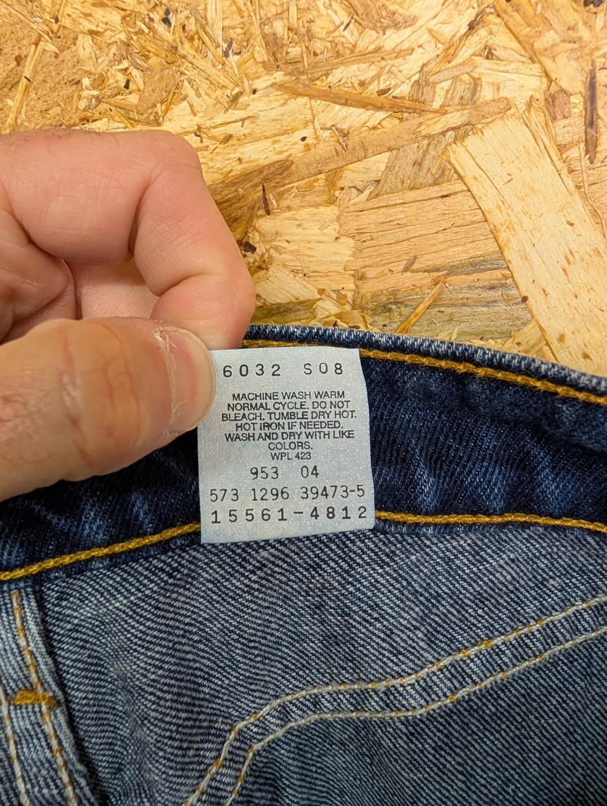 Levis 561 Size 8-10 W28 L32 Vintage 90s Jeans Made In USA Loose Fit Straight Leg