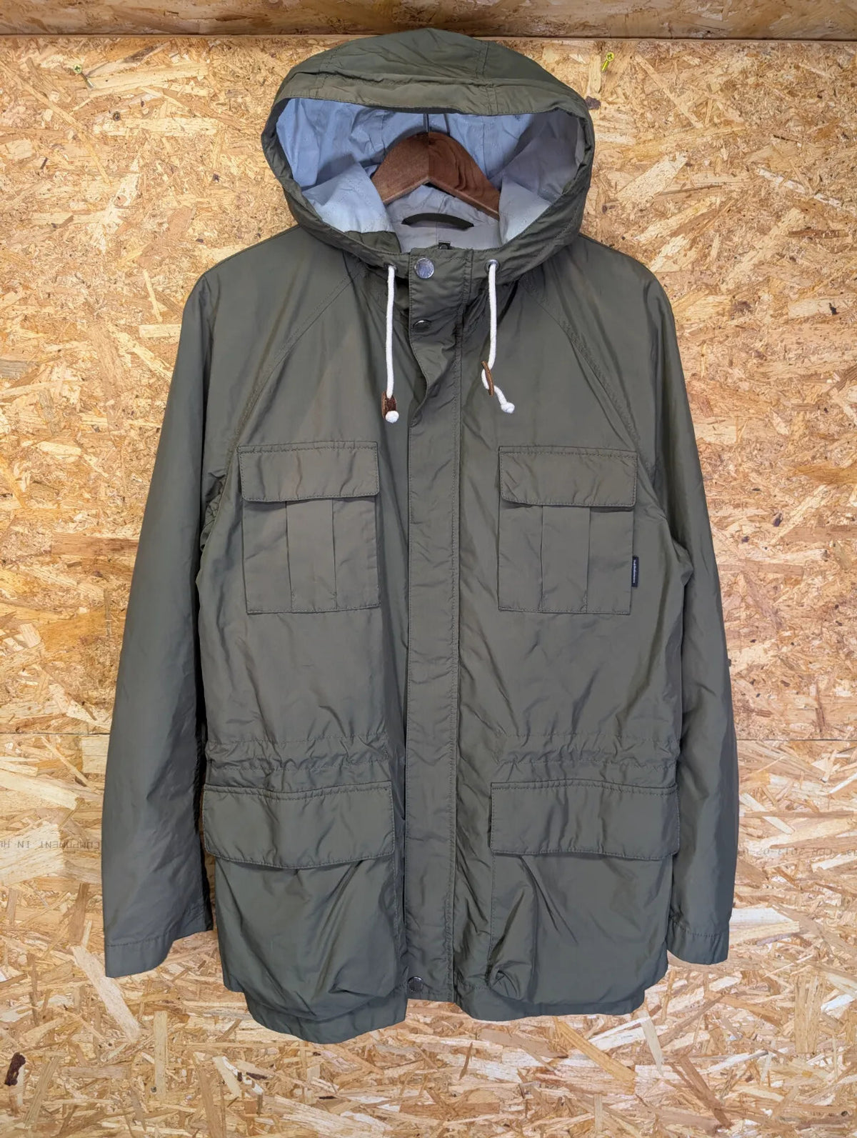 Peak Performance Clifford Jacket Mens Medium Green Hood Japanese Hiking Utility