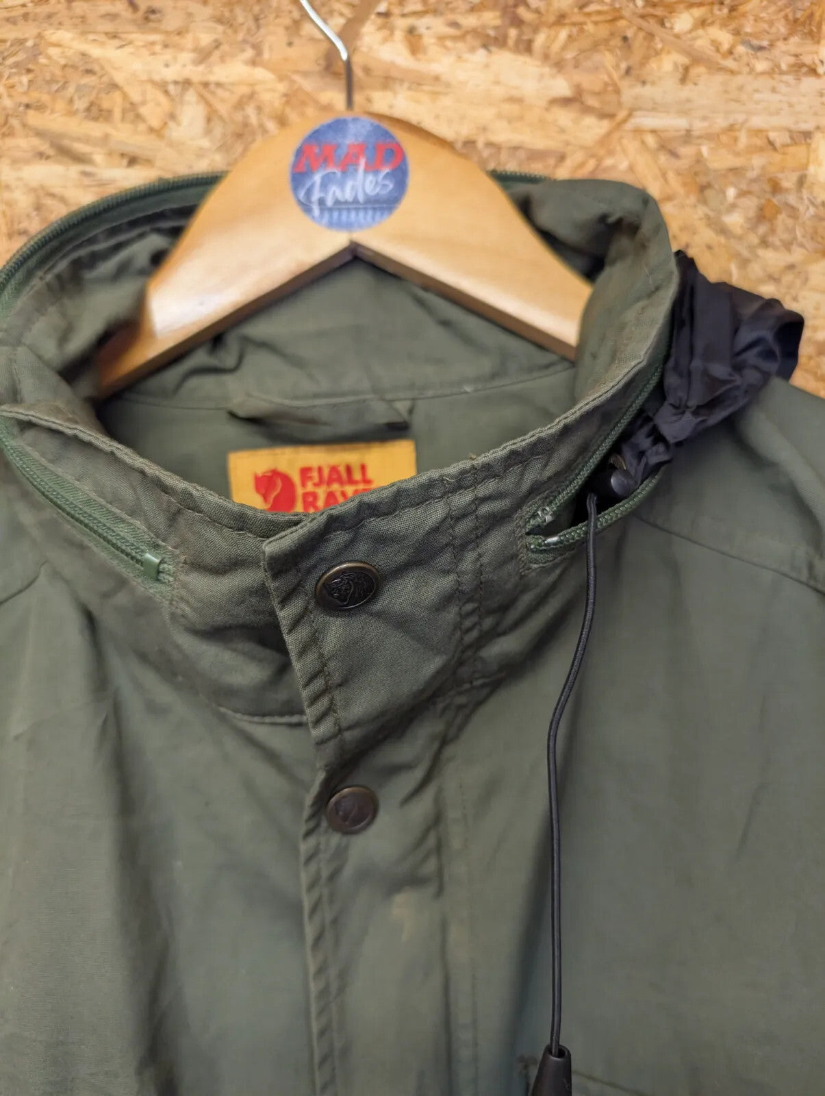 Fjallraven G1000 Field Jacket Mens XL Khaki Green Stowaway Hood Hiking Walking