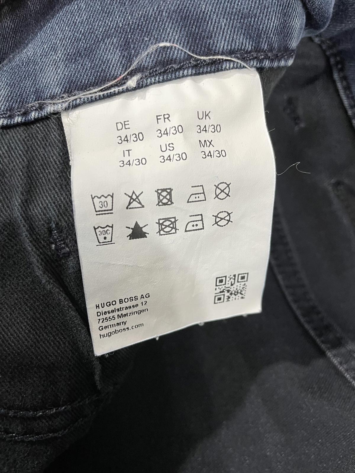 Hugo Boss Slim Straight Jeans W34 L30 Italian Fabric Indigo Blue Denim