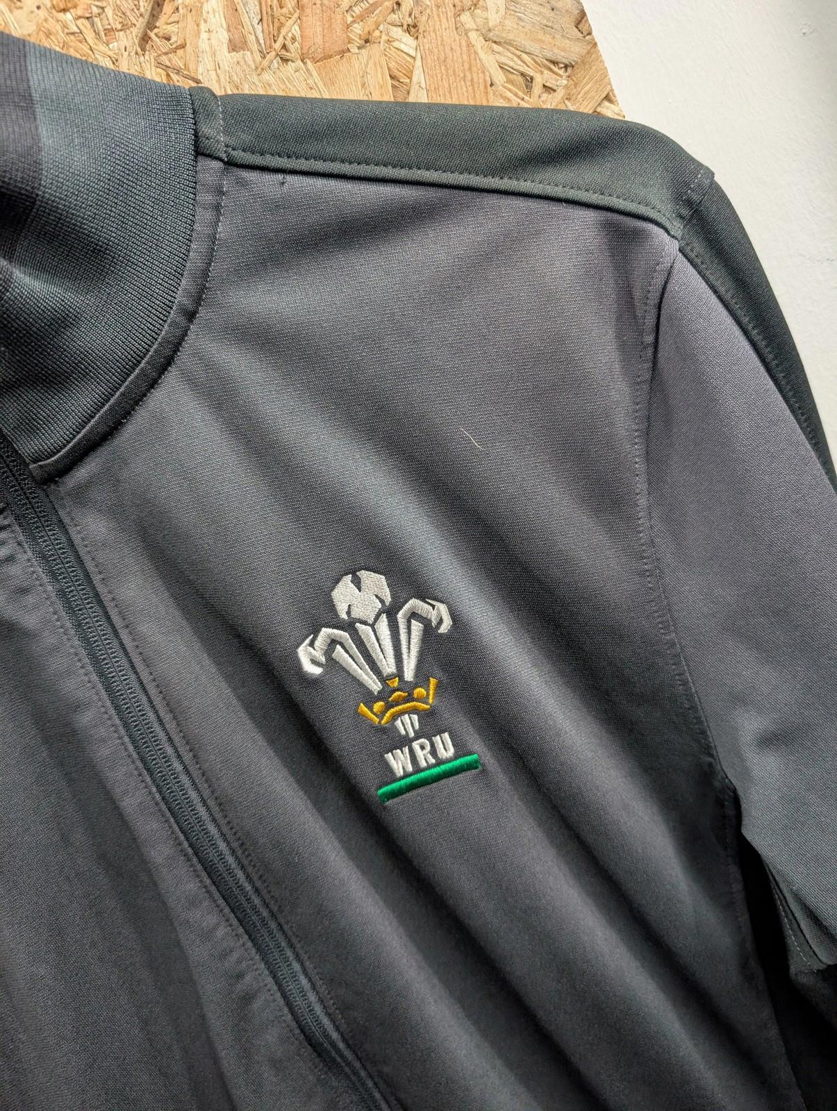 Under Armour WRU Drill Jacket Medium Men Trackie Top Welsh Rugby Black Grey
