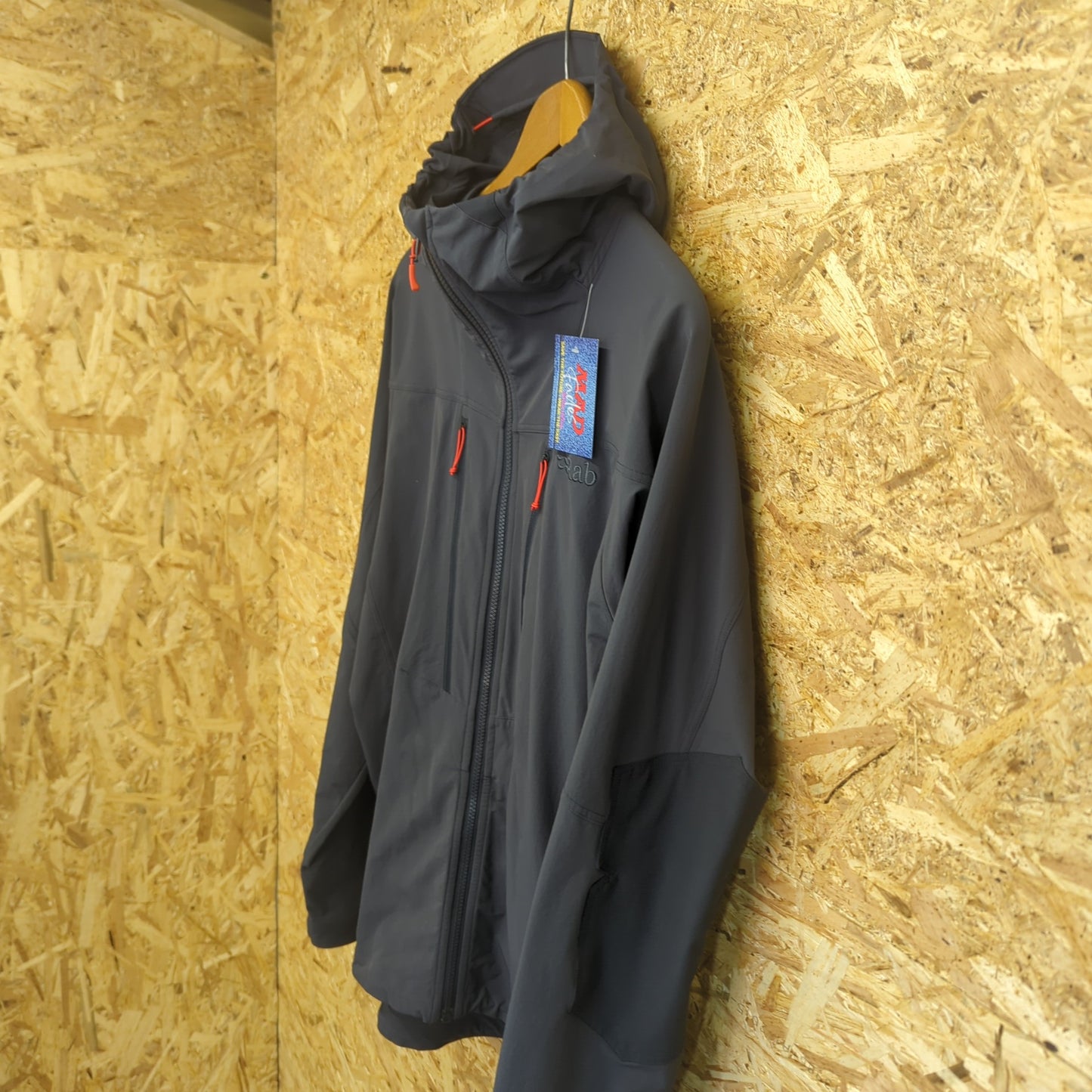 Rab Torque Jacket QFU-11 Size Mens XL Softshell Windproof Jacket Outdoors Hiking