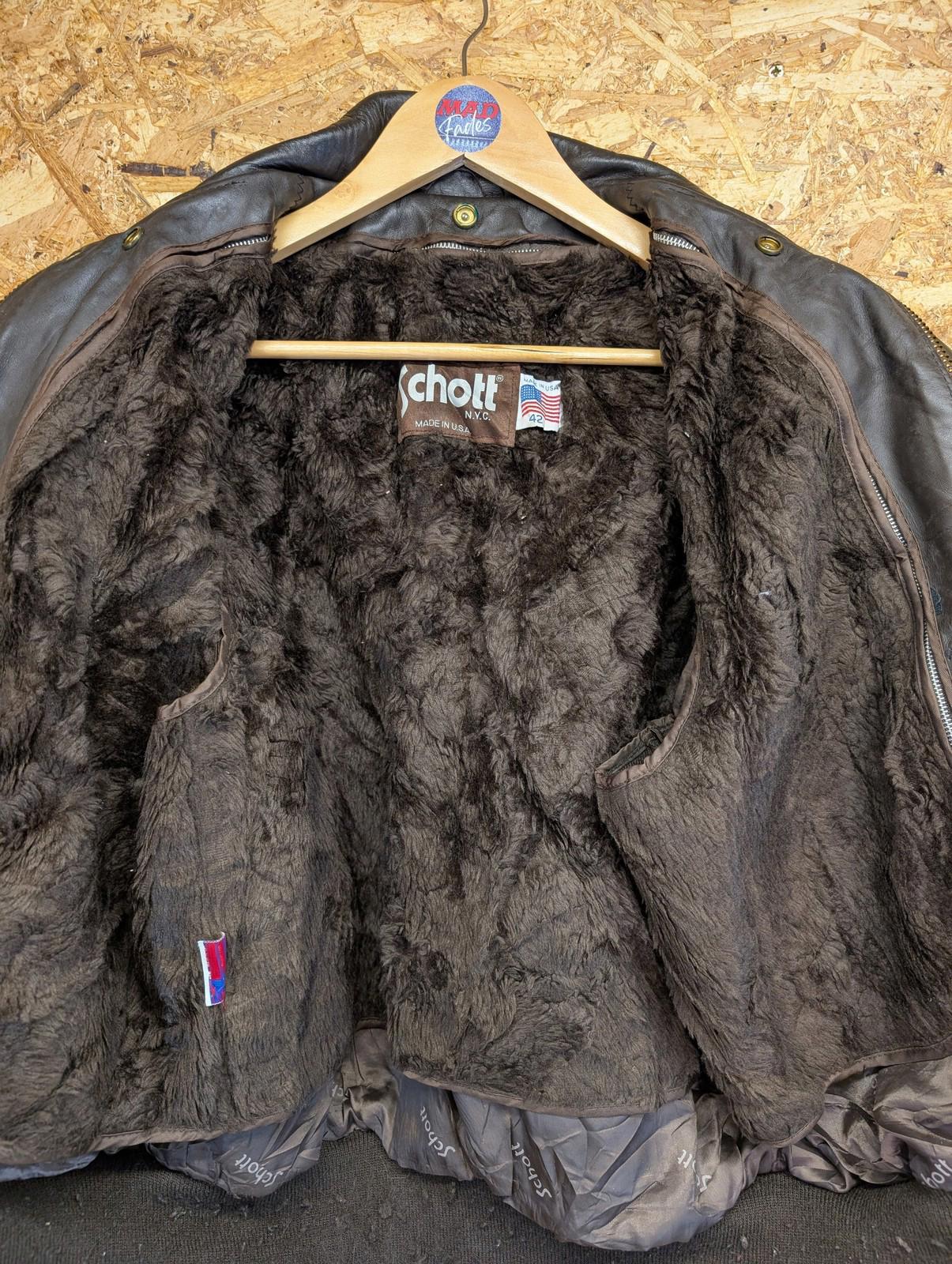 Schott 684 Leather Bomber Jacket Men Large 42 NYC Faux Lined Brown Vintage 90s