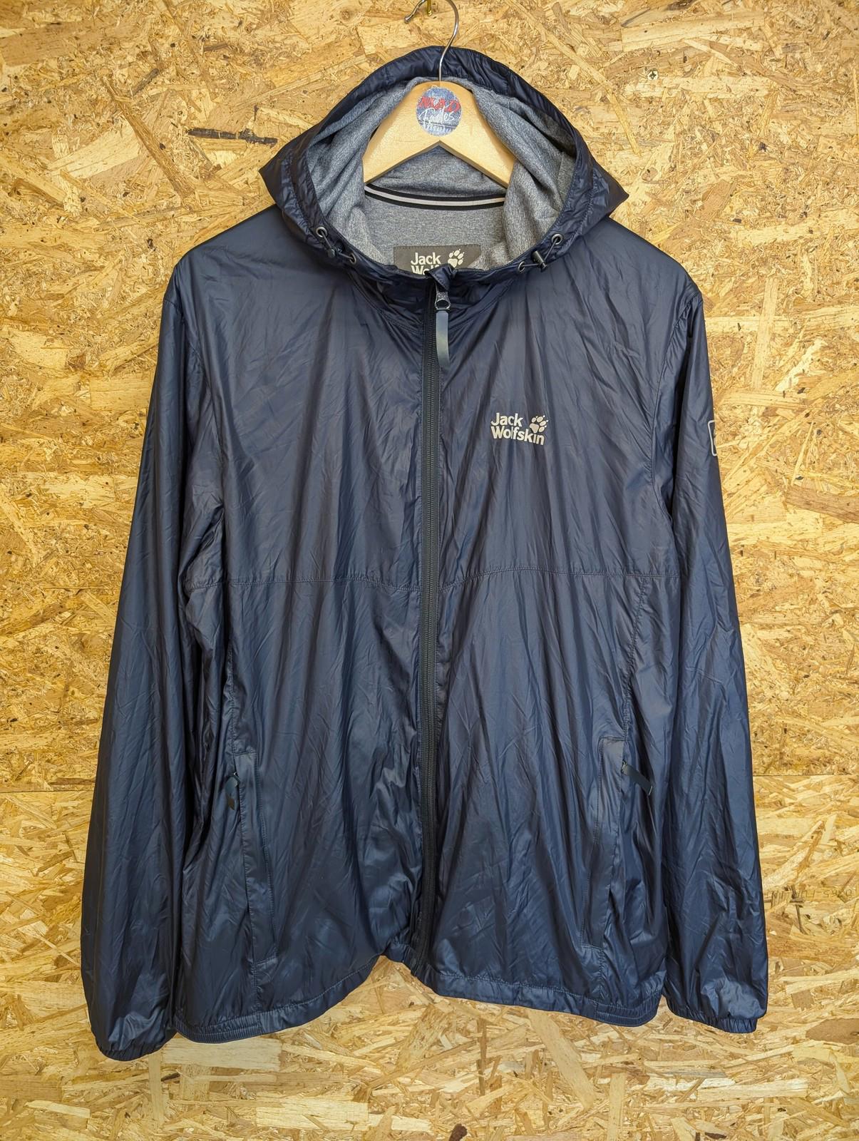 Jack Wolfskin Windbreaker Jacket Medium Men Lightweight Hooded Navy Blue Lined