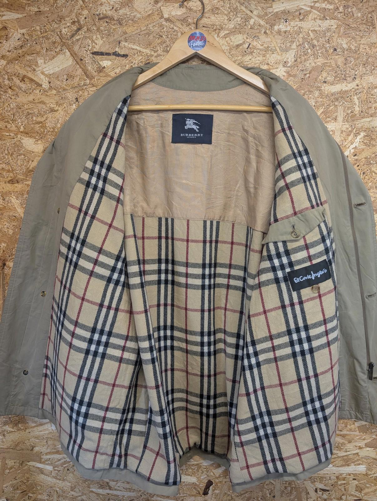 Burberry Beige Mac Coat XL 44 Men Nova Check Lined Button Pocket 90s Vintage