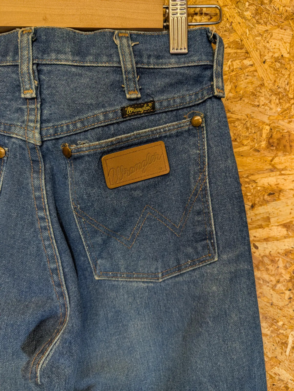 Vintage Wrangler 13MWZ Jeans Mens W27 L34 Blue Denim Straight Leg Zip Fly 80s