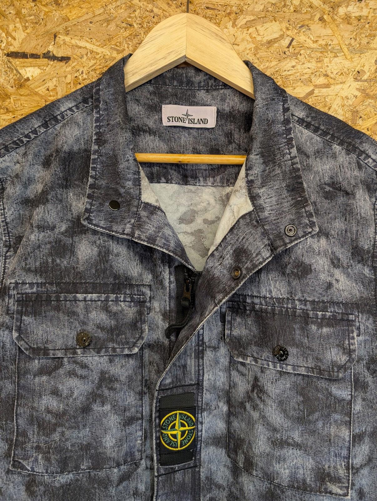Stone Island Centre-Badge Shirt XL Men Acid Camouflage Short Sleeve 2016 Button