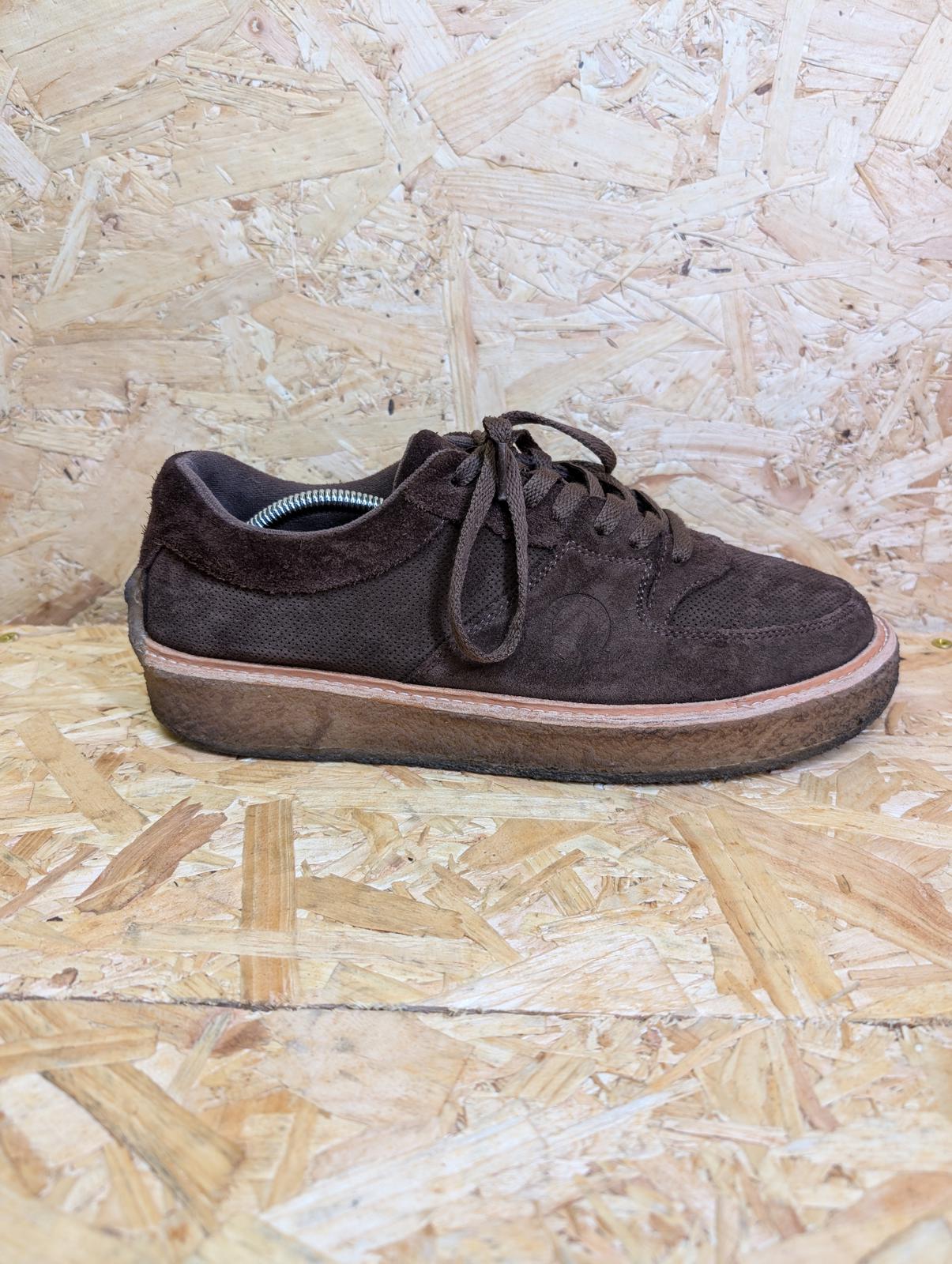 Clarks Originals UK 10 EU 44 Sandford Trainers Dark Brown Suede Lace Up Gum Sole