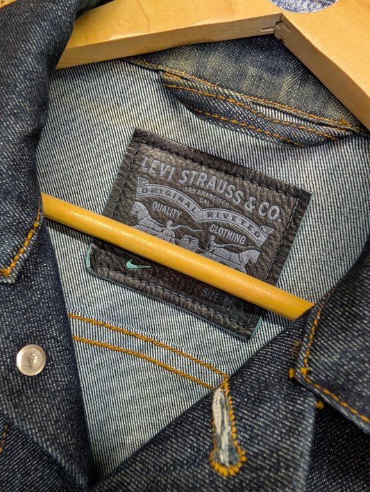 Levis X Nike SB Trucker Jacket Mens Size Small Blue Denim Jean Collab Rare