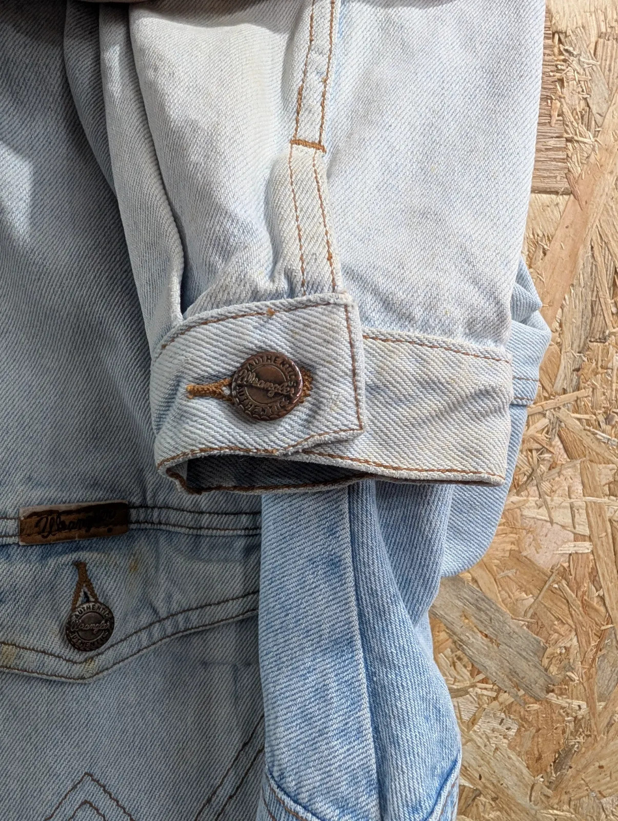 Vintage Wrangler Denim Jacket Mens Large Light Blue Denim Button Up Western