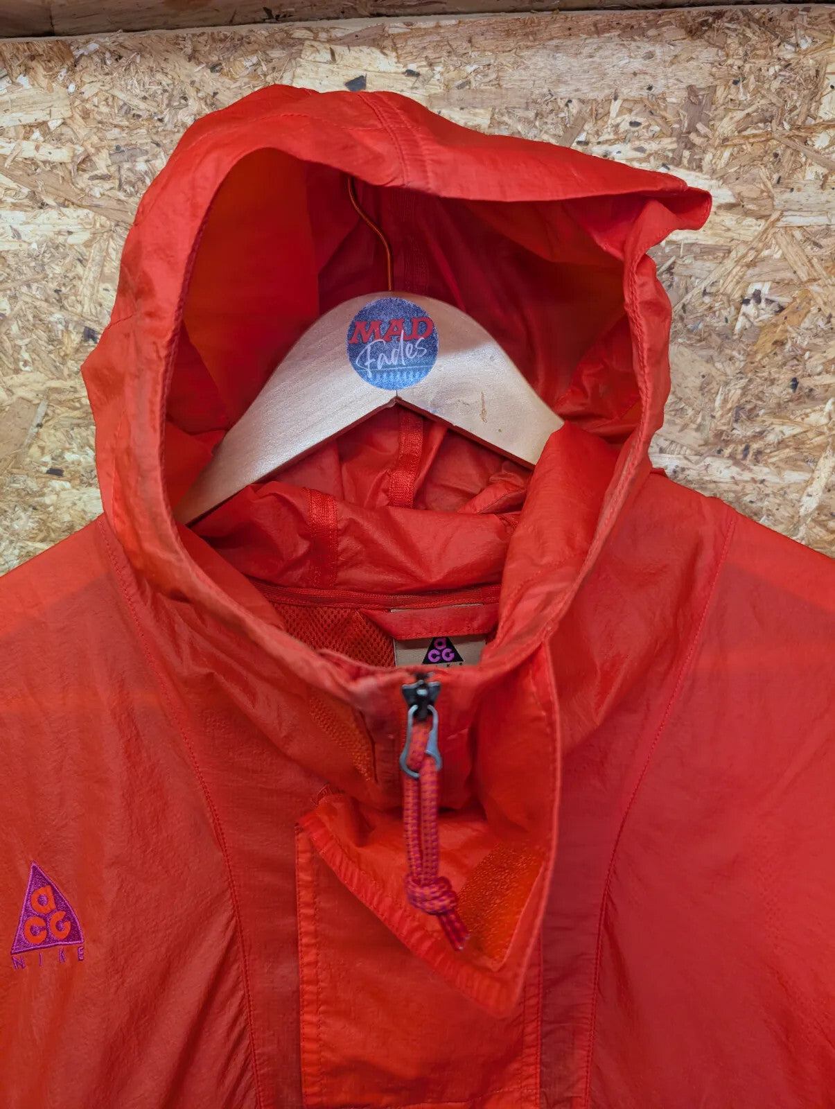 Nike ACG Smock Hood Jacket Men Small Oversized Orange Pink Windbreaker 1/4 Zip