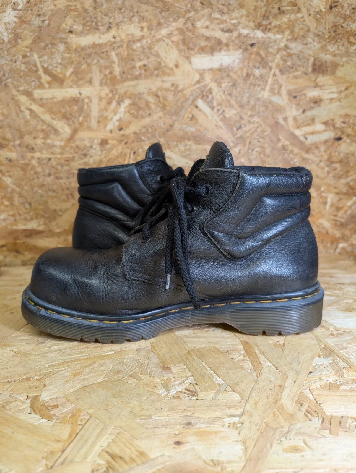Dr Martens Work Boots Mens UK9 Black Leather 2205 Steel Toe Air Cushion England