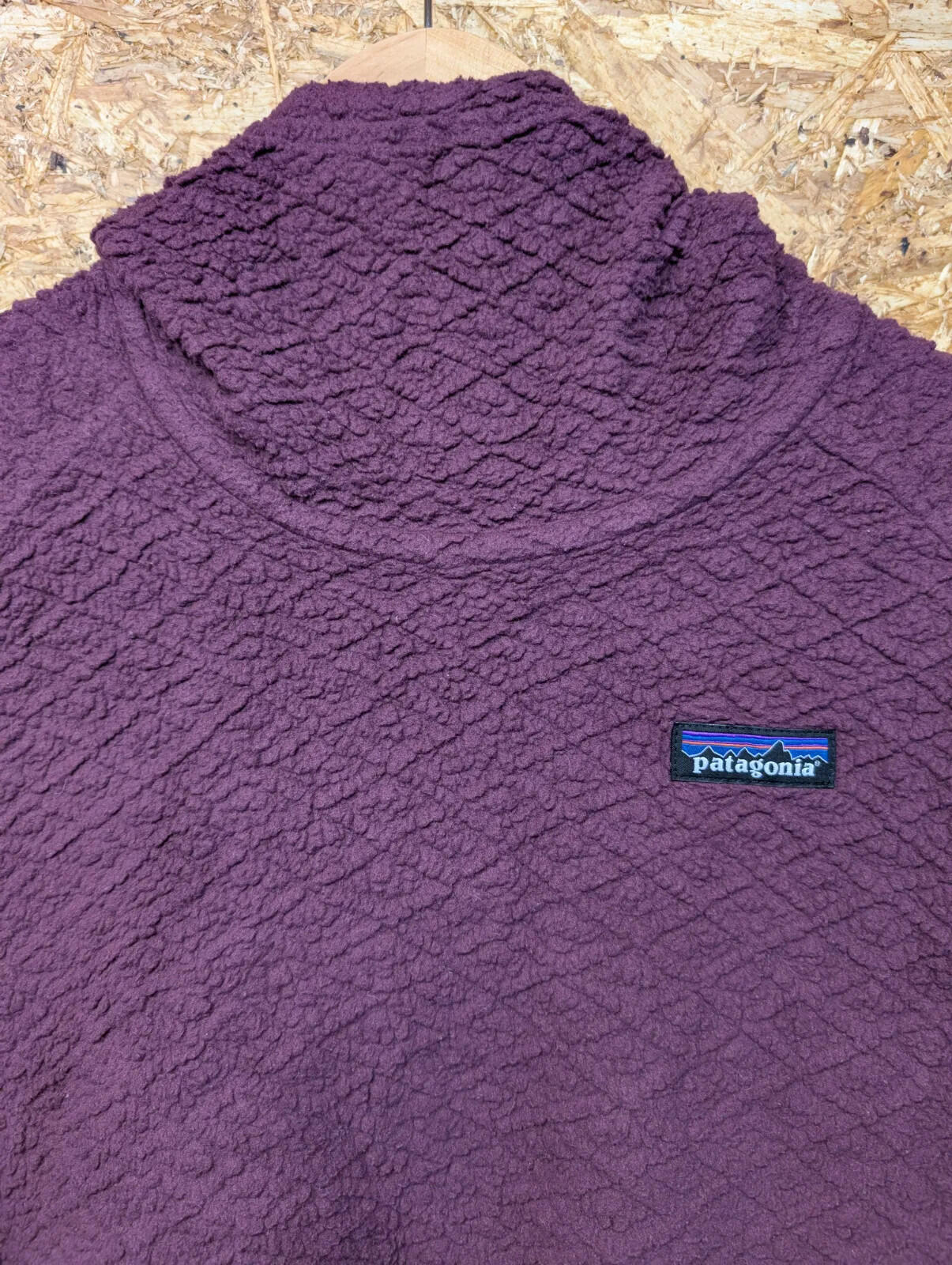 Patagonia Fleece Hoodie Womens Large Pullover Purple Pullover Top Gym Pockets
