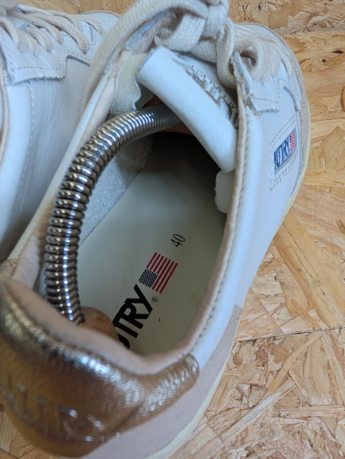 Autry Medalist Low Trainers UK 6.5 EU 40 Leather Gold White Lace Up USA