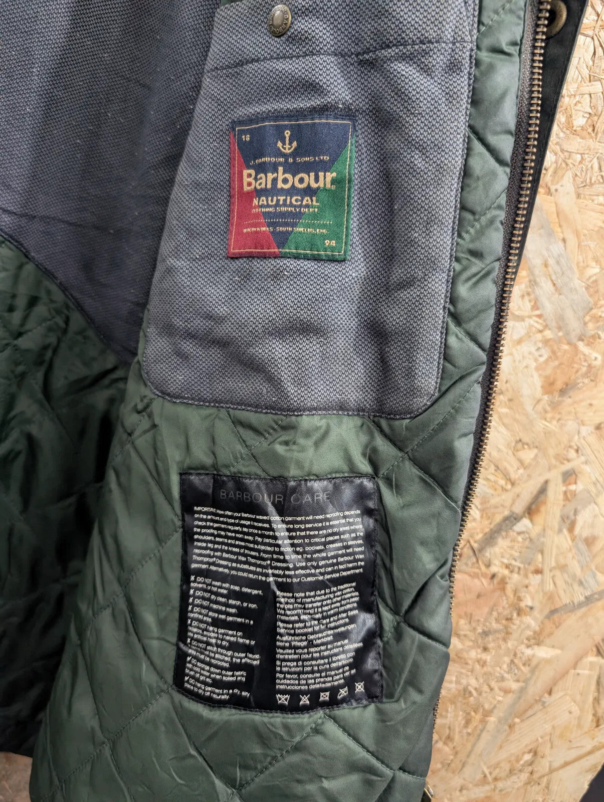 Barbour Sark Jacket Mens Medium Olive Green Waxed Cotton Quilted Cord Collar