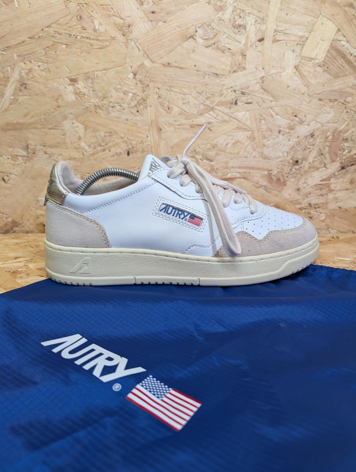 Autry Medalist Low Trainers UK 6.5 EU 40 Leather Gold White Lace Up USA
