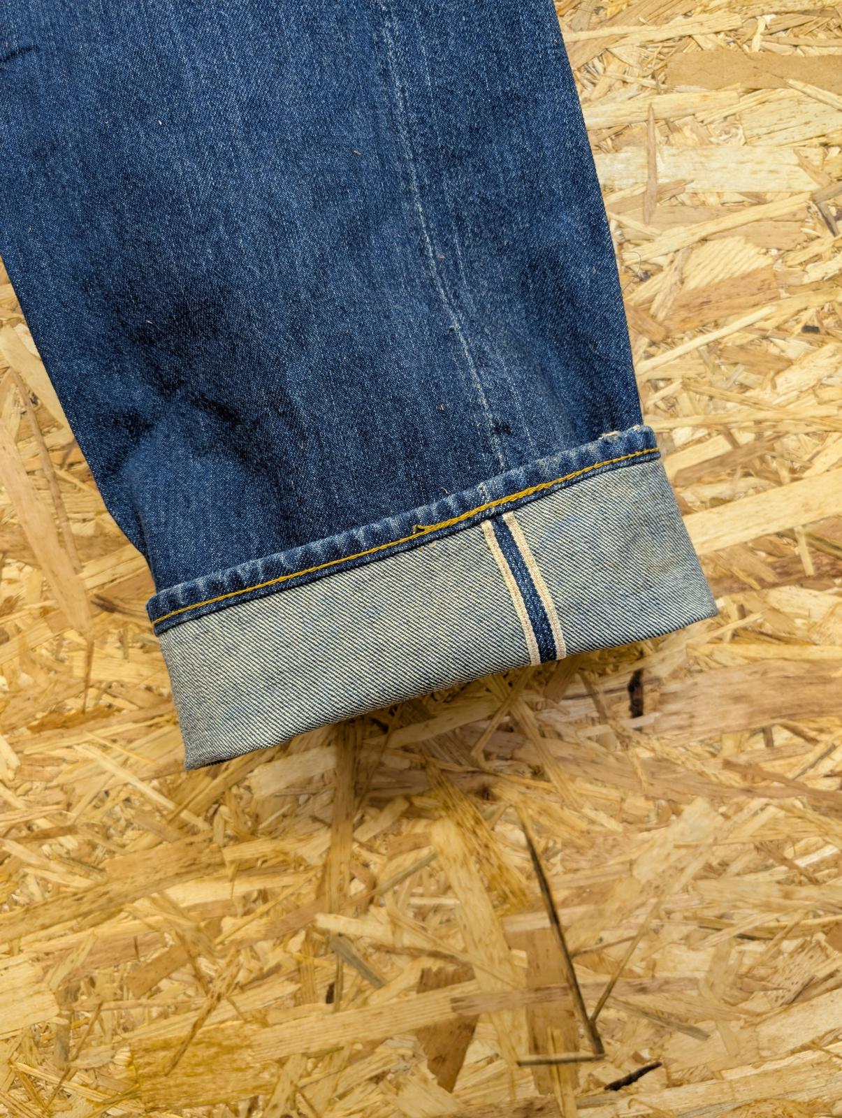 Levis Vintage Clothing LVC 1947 501 Blue Jeans Redline Selvedge W32 L33