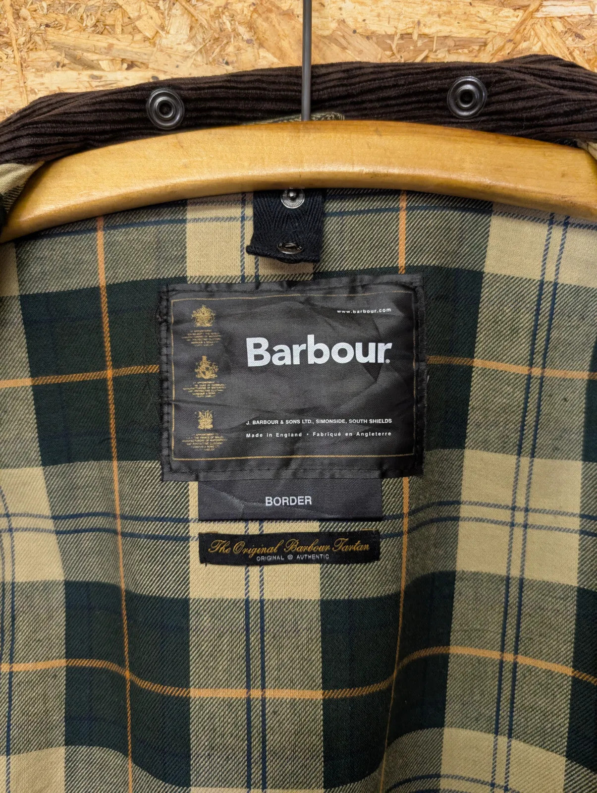 Barbour Border Wax Jacket Mens XXL C46 Olive Green Tartan Lining Cord Collar