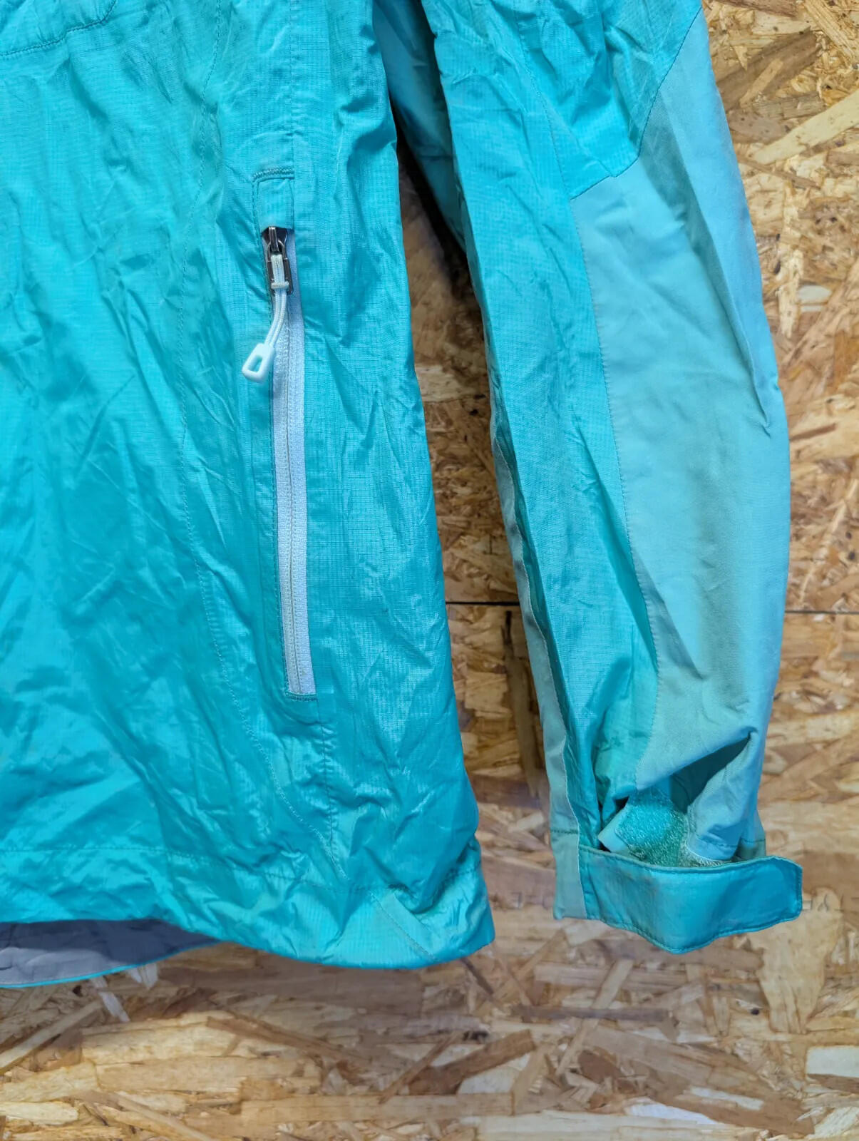 Patagonia Torrentshell Waterproof Jacket Womens XS Turquoise Lightweight Hooded
