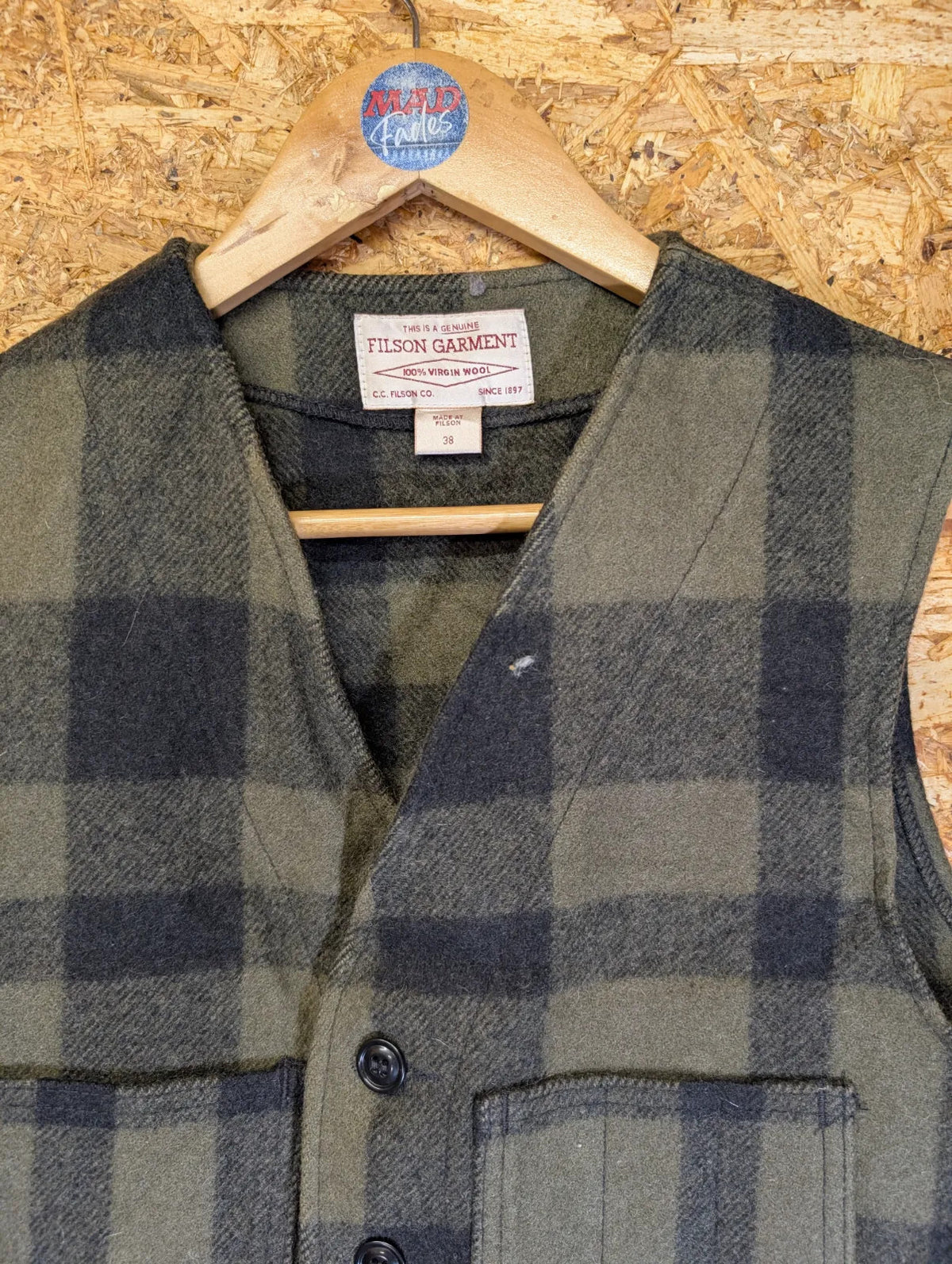 Filson Mackinaw Check Wool Vest Men Small 38 Green Black Gilet USA Pocket Plaid