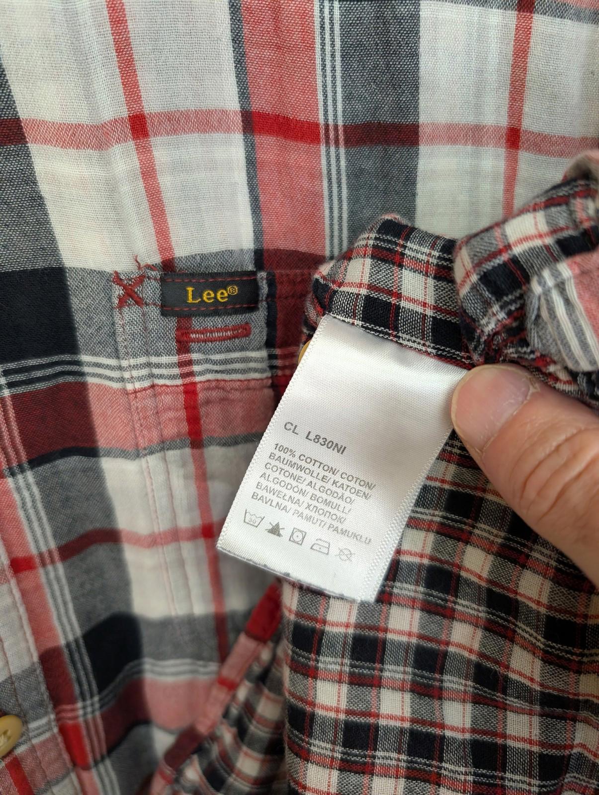 Lee Plaid Shirt Mens XL Button-Up Shirt Check Cheese Cloth Cotton Red Grey Black