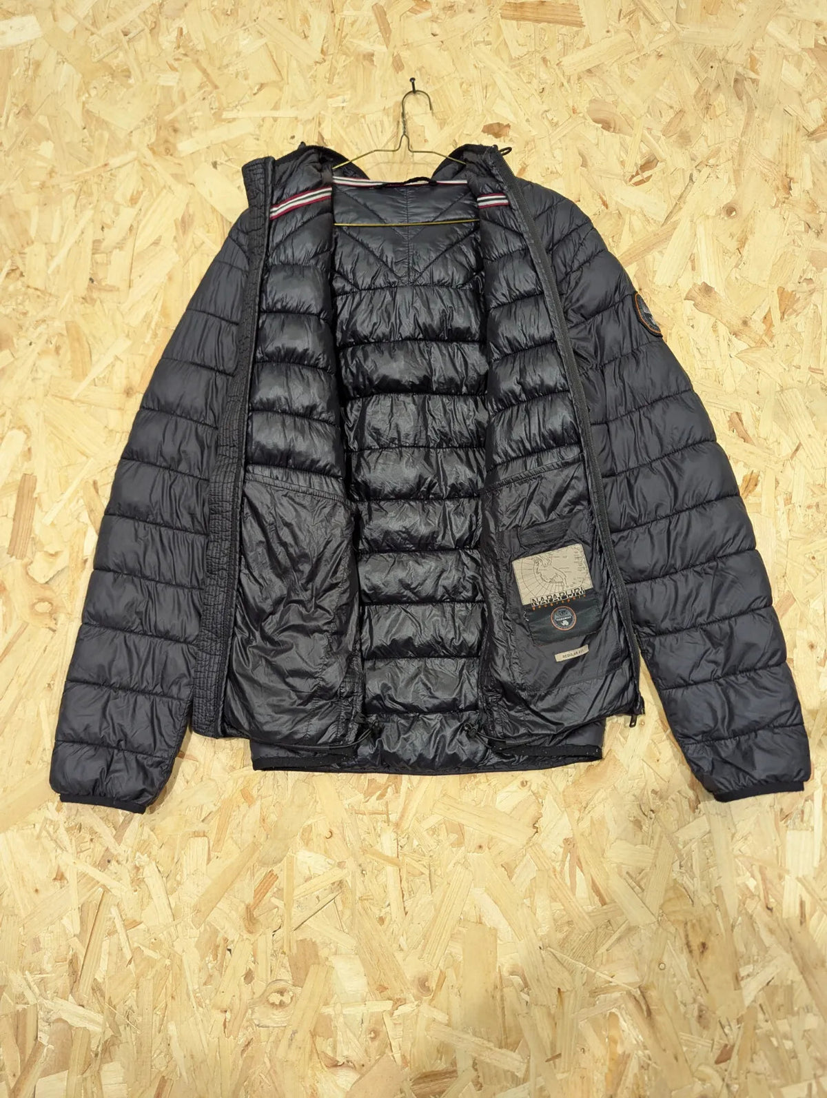 Napapijri Puffer Jacket Mens Medium Black Quilted Insulated Padded Lightweight
