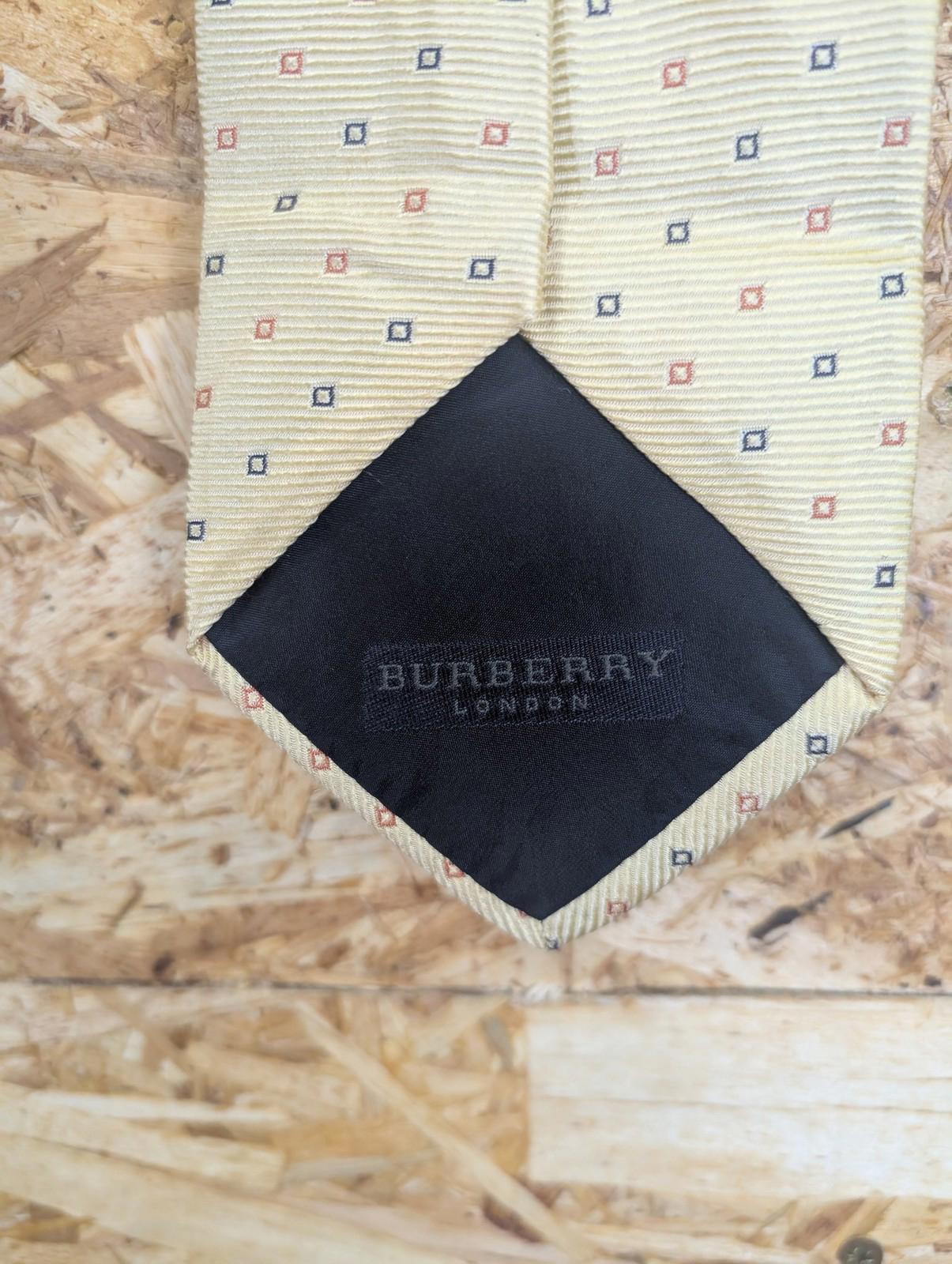 Burberry London Silk Tie Men Check Pattern Yellow Beige Vintage 90s Italy Made