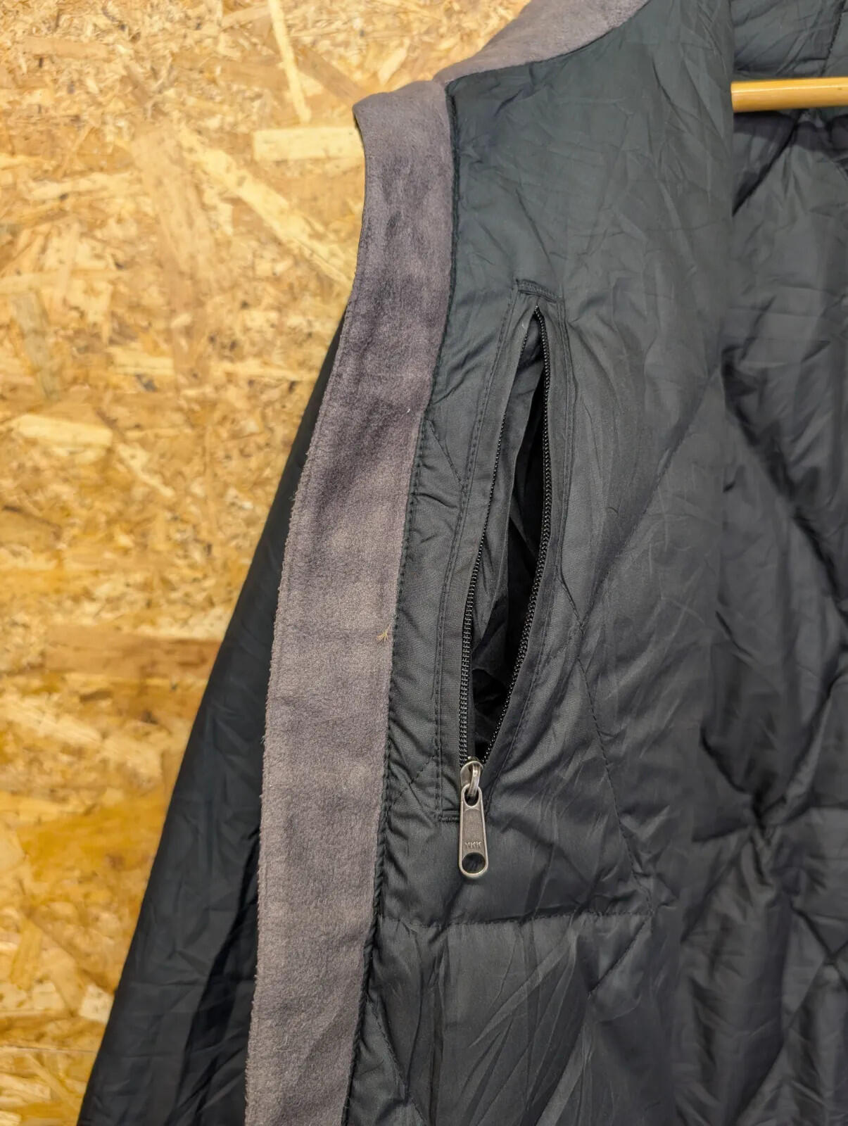 Patagonia Stealth Downer Jacket Mens Medium Black Insulated Puffer Goose Fill