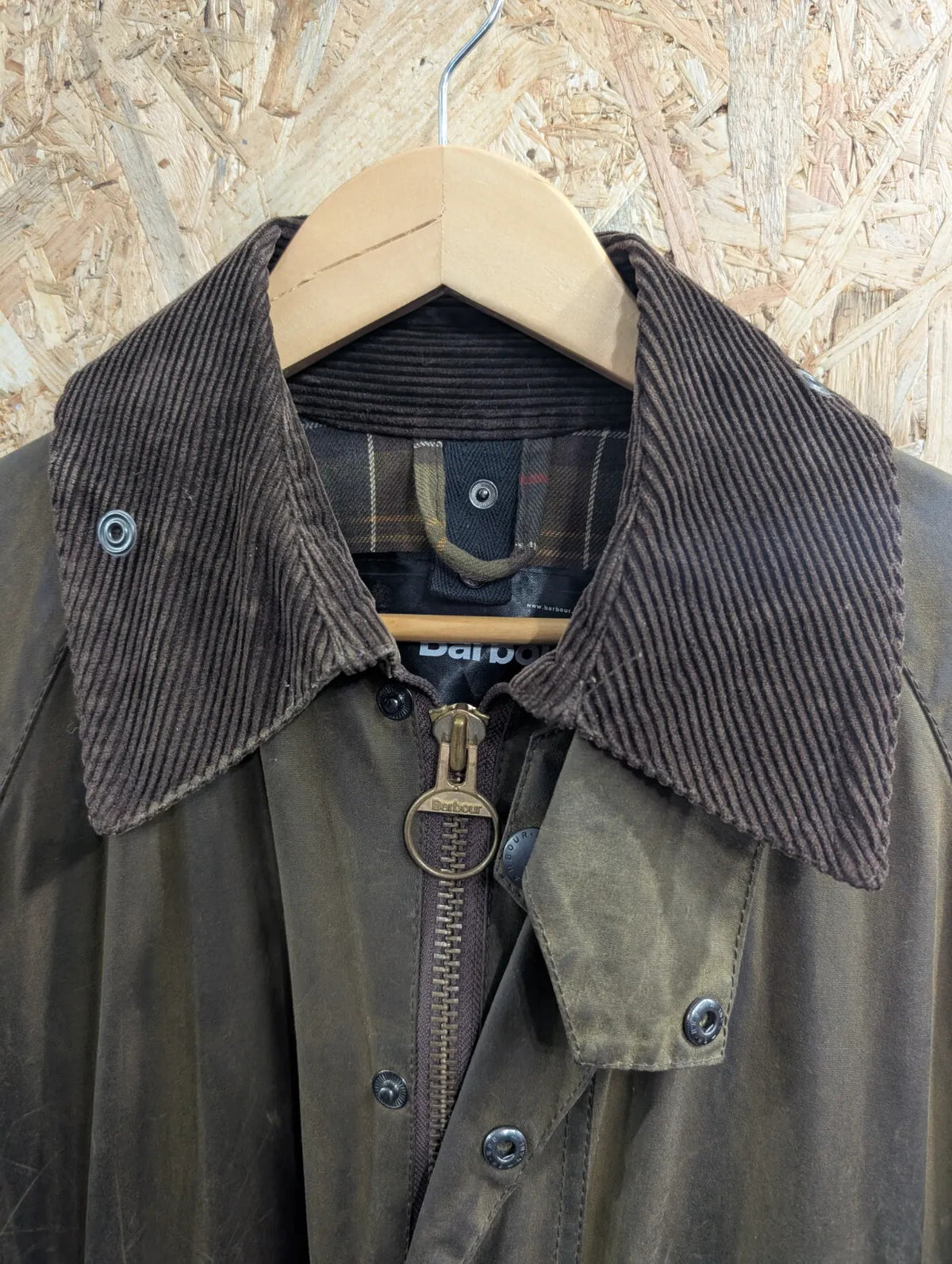 Barbour Classic Beaufort Jacket Mens Small C36 Olive Green Corduroy Collar