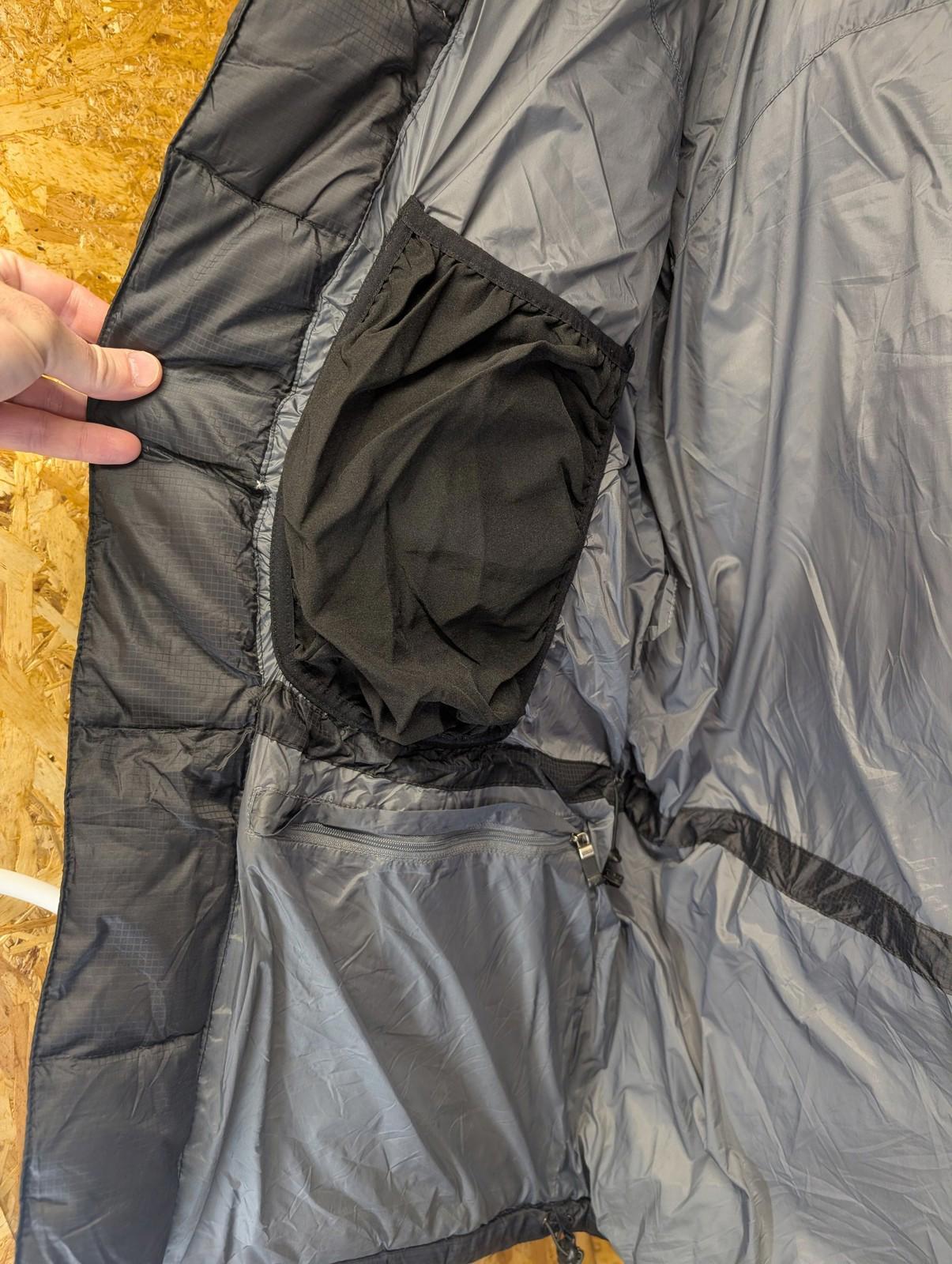 Fjällräven Expedition Down Jacket Large Men Puffer Hooded Down Insulated Black