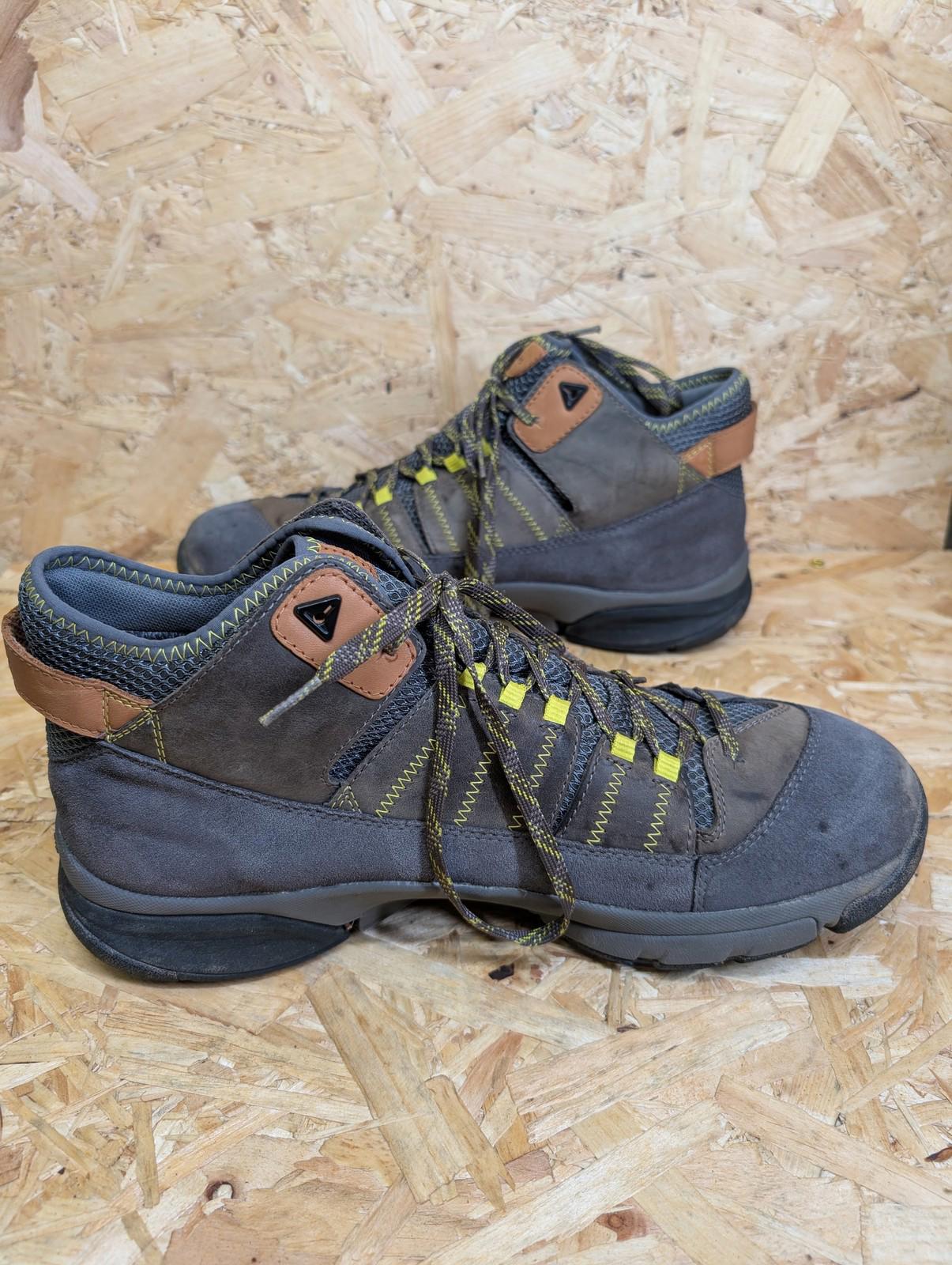 Clarks Mens Hiking Boots UK 11 Tri Outflex GTX Gore-Tec Walking Retro Grey Brown