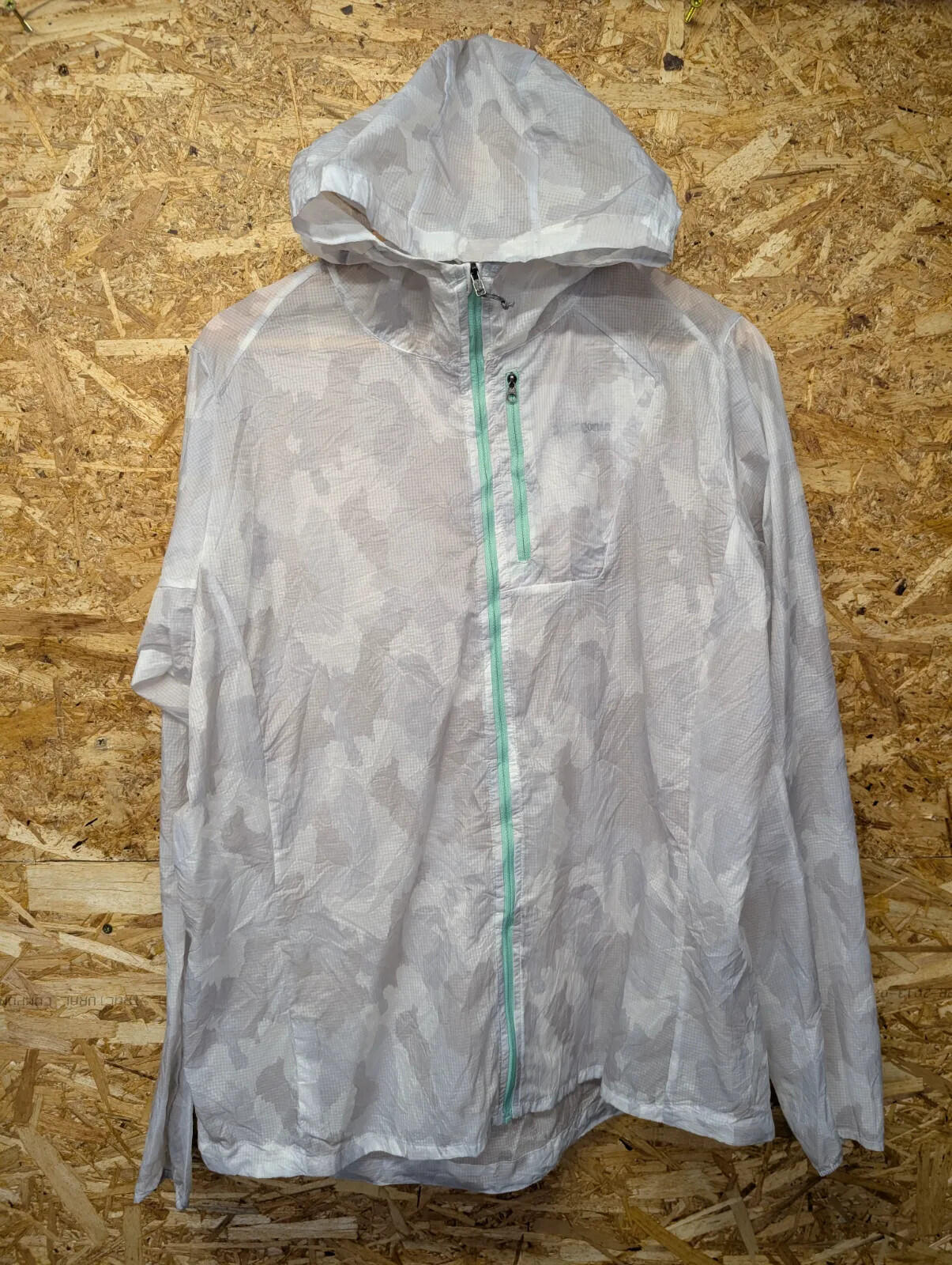 Patagonia Houdini Jacket Womens XL White Grey Camouflage Lightweight Hooded Full