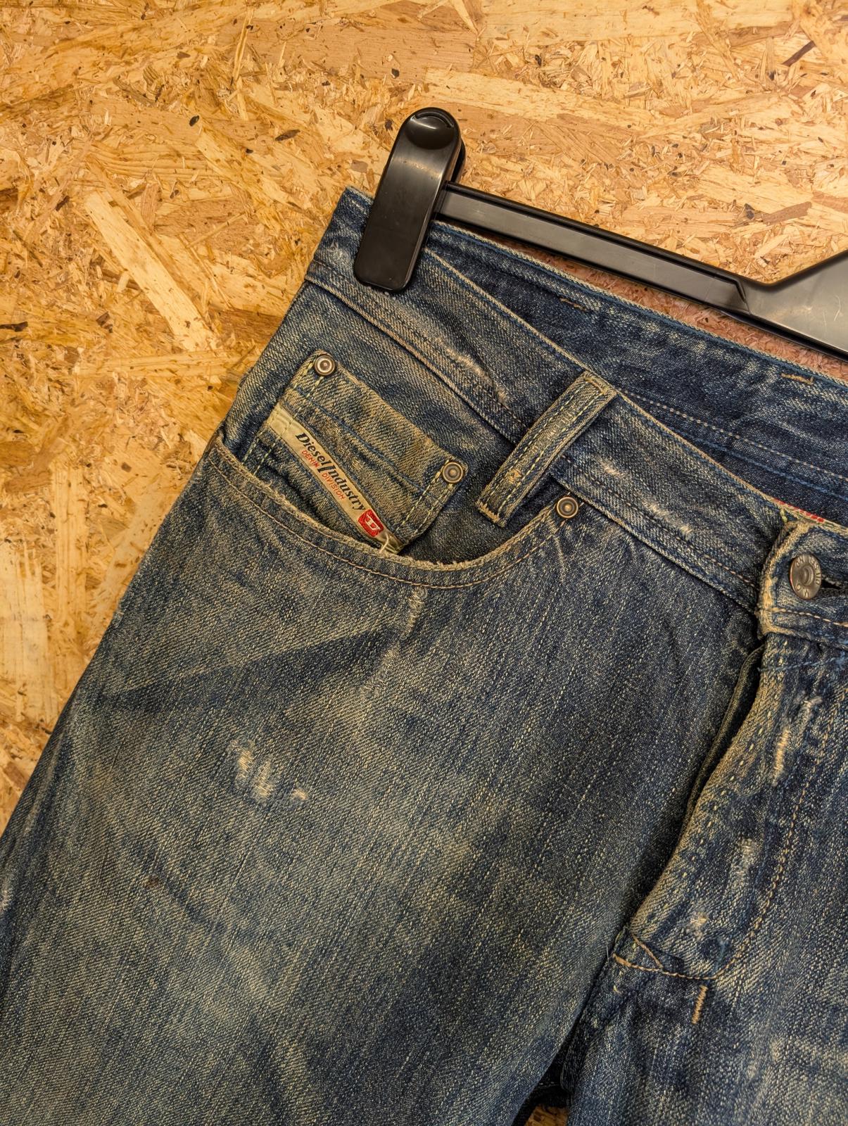 Diesel Kajo W30 L32 Blue Distressed Jeans Regular Fit Straight Leg Button Fly