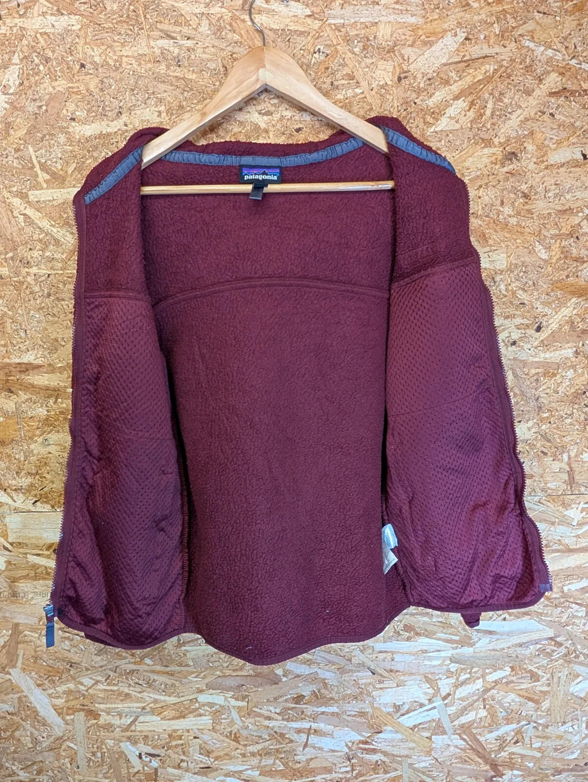 Patagonia Fleece Hoodie Jacket Women XS Sherpa Full Zip Burgundy Deep Pile Retro
