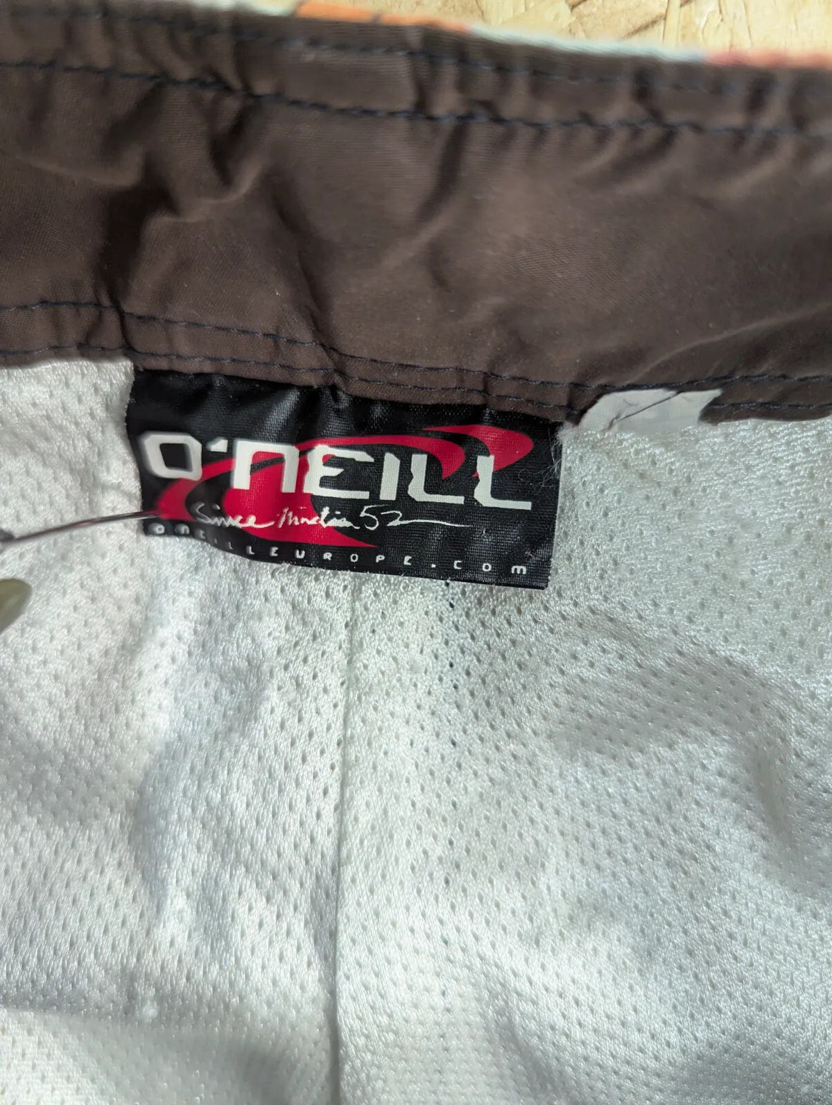 O'Neill Board Shorts Mens W33 White Vintage Y2K Abstract Floral Print Swim Surf