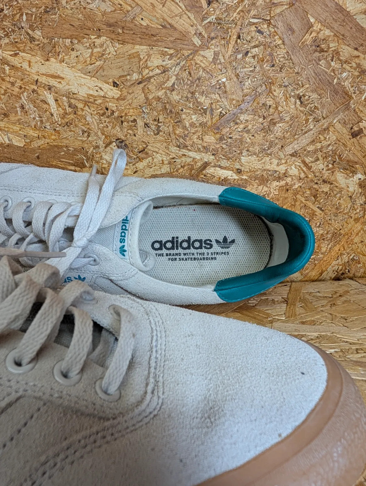 Adidas Skate Shoes Mens UK10.5 Grey Suede Gum Sole Lace Leather SB Low Tops