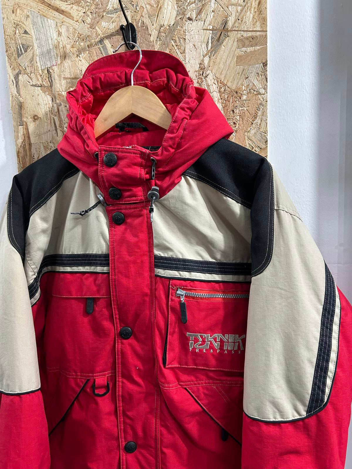 Trespass Medium Jacket Teknik Ski-Wear Vintage 90s Winter Snowboard