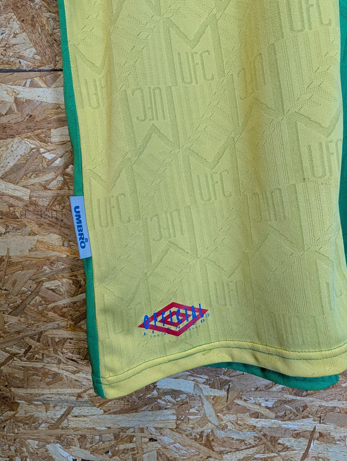 Eric Cantona Era 1992-94 Medium Vintage Green Yellow Man United Shirt Mens Retro