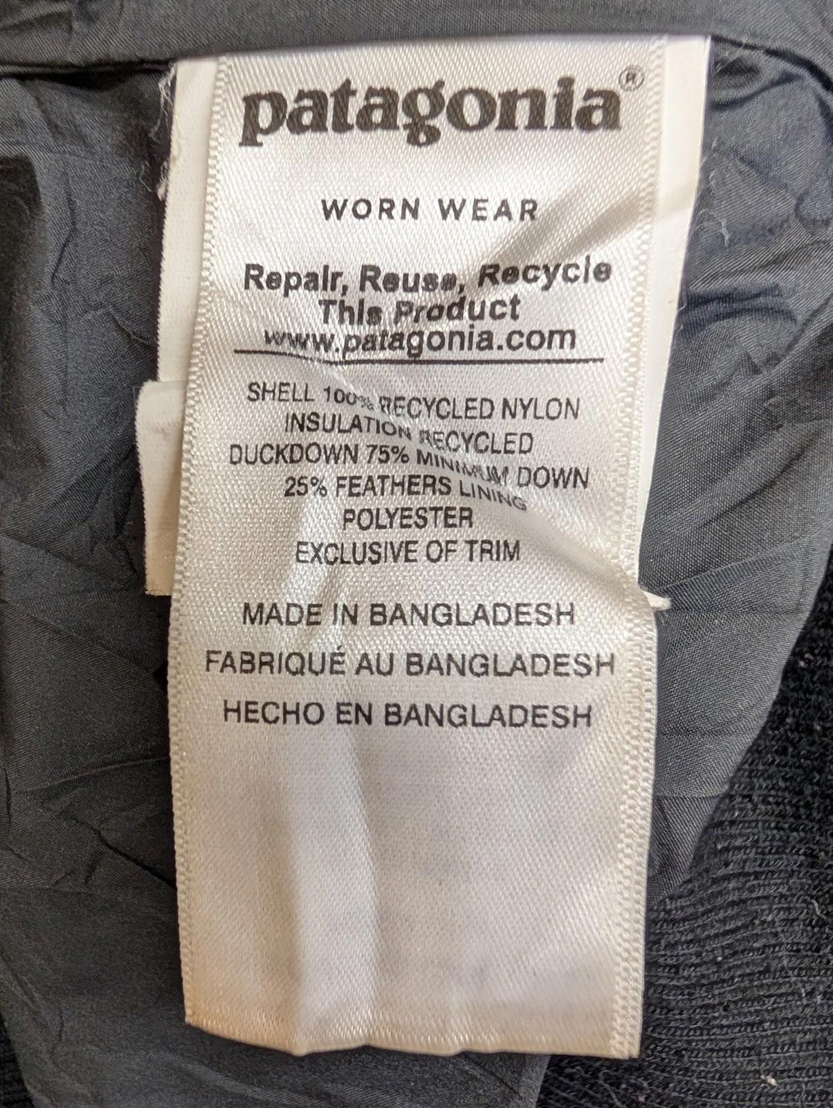 Patagonia Prow Bomber Jacket Small Women Puffer Quilted Black Duck Feather Zip